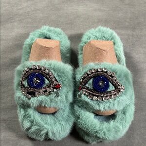 Fuzzy Teal Slippers with Eye Design Womens Size 4